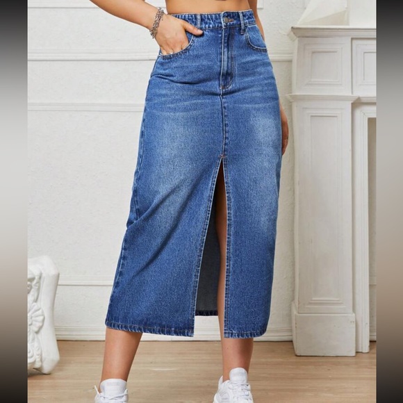 Medium dark wash denim jean midi skirt - Picture 4 of 4